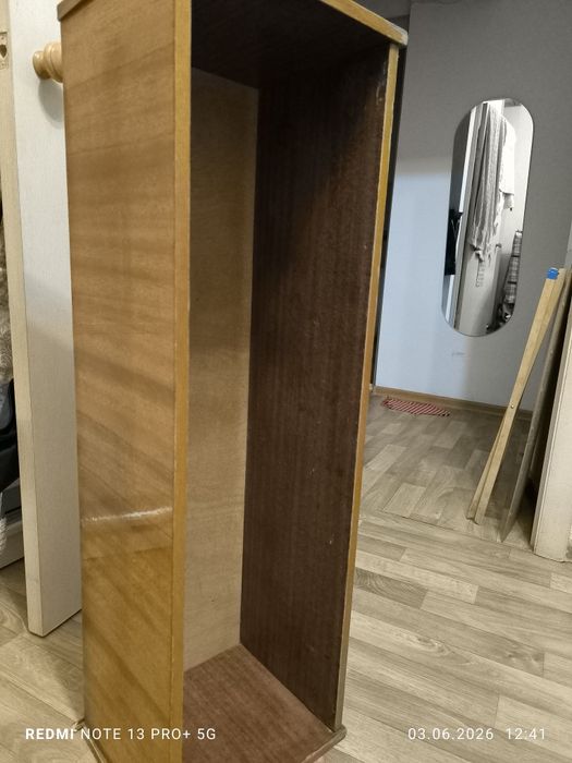 Отдам полку книжную