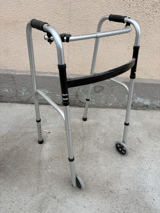 Ходунок для взрослых