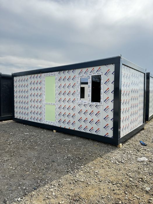 Container metalic nou pentru depozitare, scule și materiale