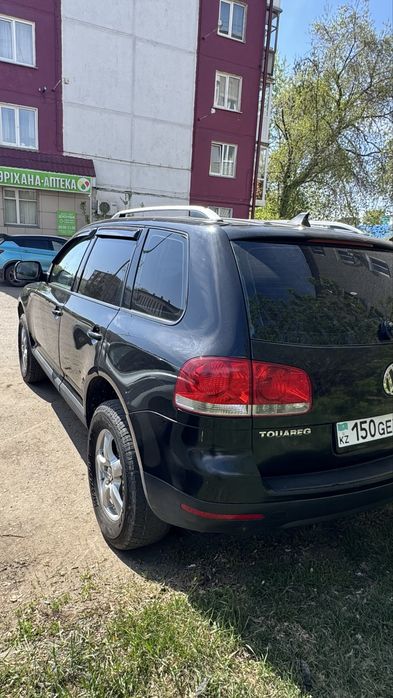 Продам срочо Volkswagen Touareg