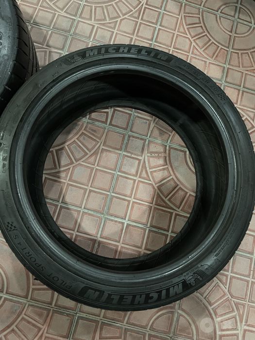 Michelin pilot sport 4s 245/40/ZR20