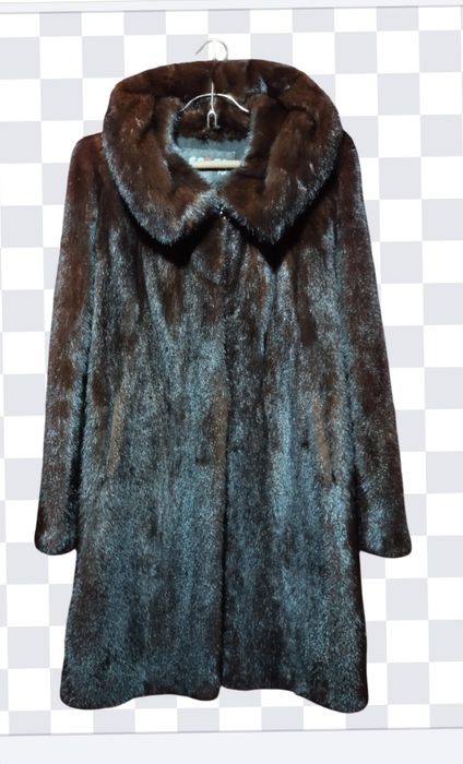 Продам шубу норковую