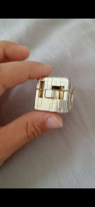 Золотой редкий блок майнкрафт.