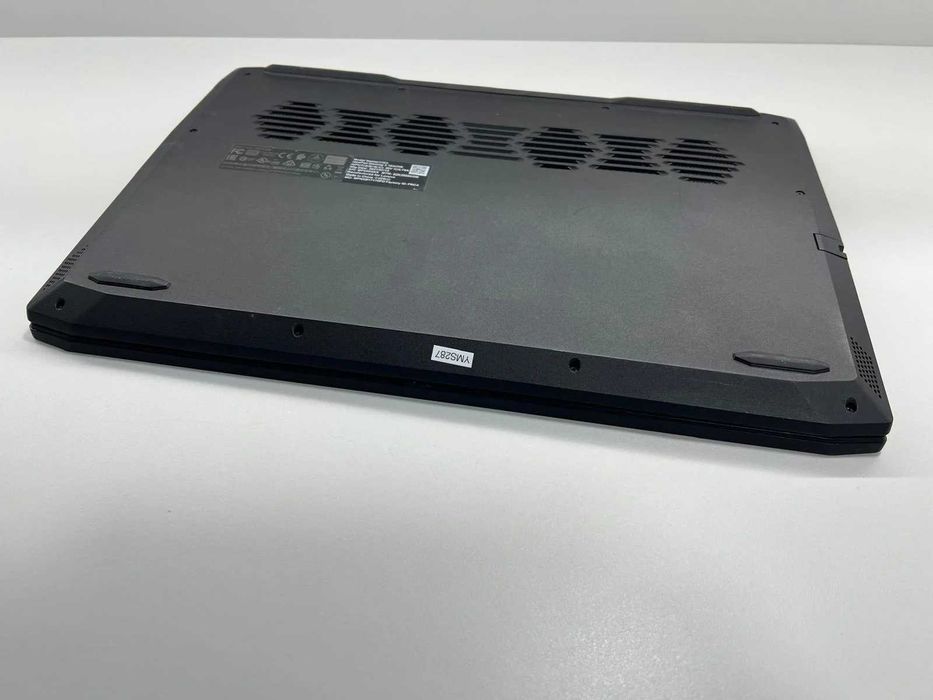 Laptop gaming Lenovo AMD Ryzen7 5800H 32gb ram 2xNVME 512 RTX 3050 4gb