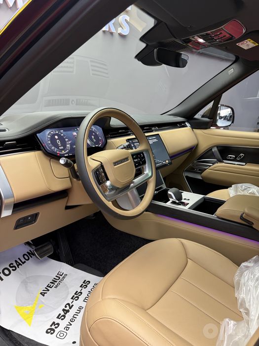 Land Rover Range Rover P550 plug in hybrid 2026