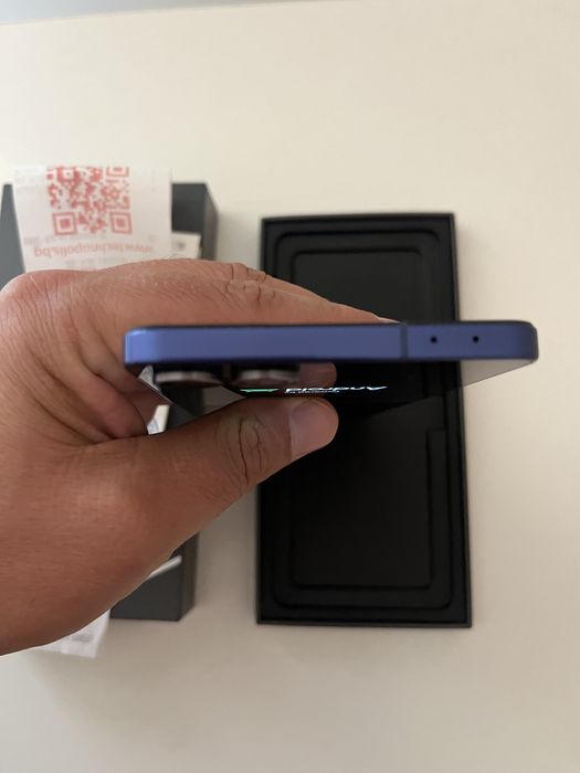 Samsung Z Flip 7 256GB 100% bat