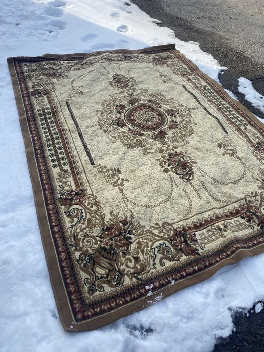 Буу ковер чистый ухоженный продам