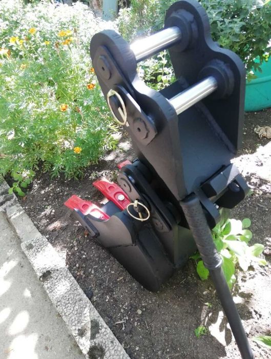 Кофа за мини багер 30ка за jcb8015