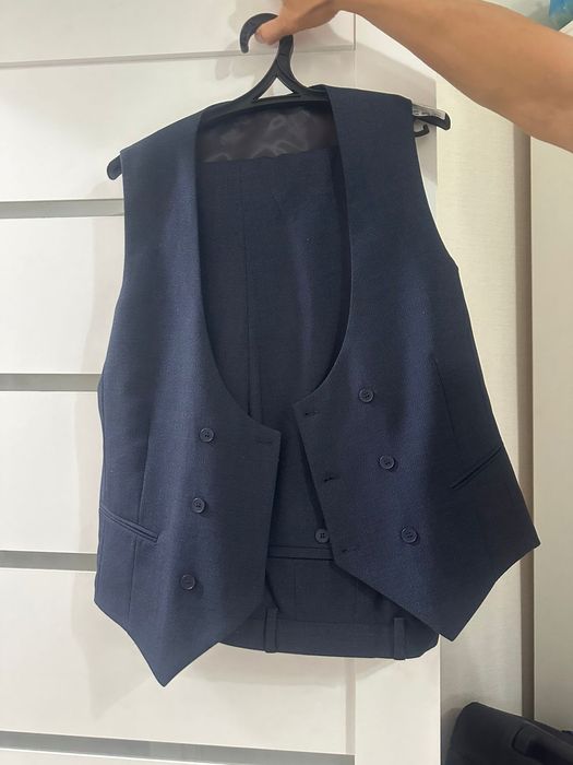 Продам костюм в отличном состояний