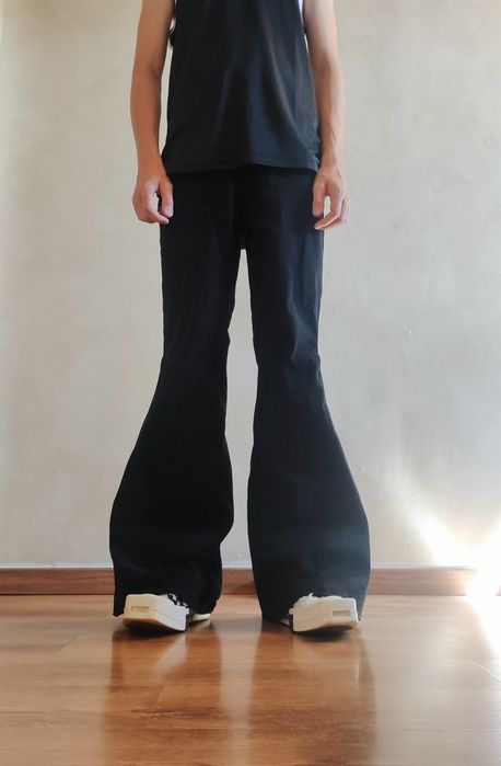 Flared jeans lucrat manual