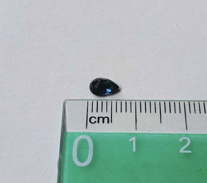 Естествени Сапфири Дълбоко сини Deep Blue 0.7 карата + Аметист