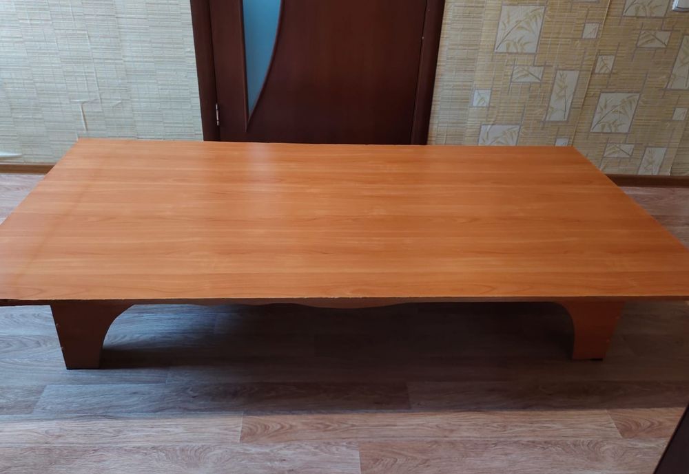 Стол из дерева  - 2800тг