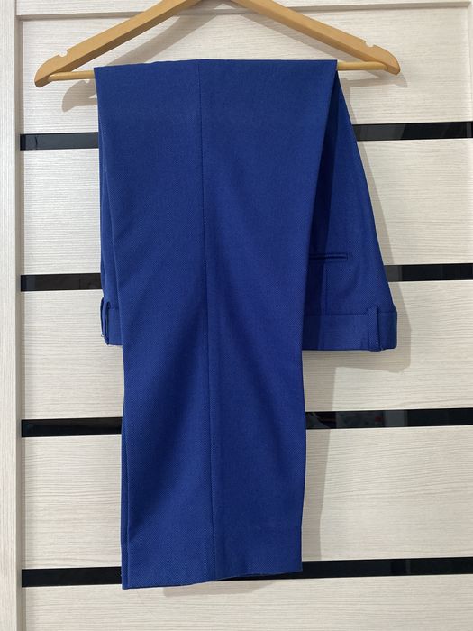 Продам мужской костюм