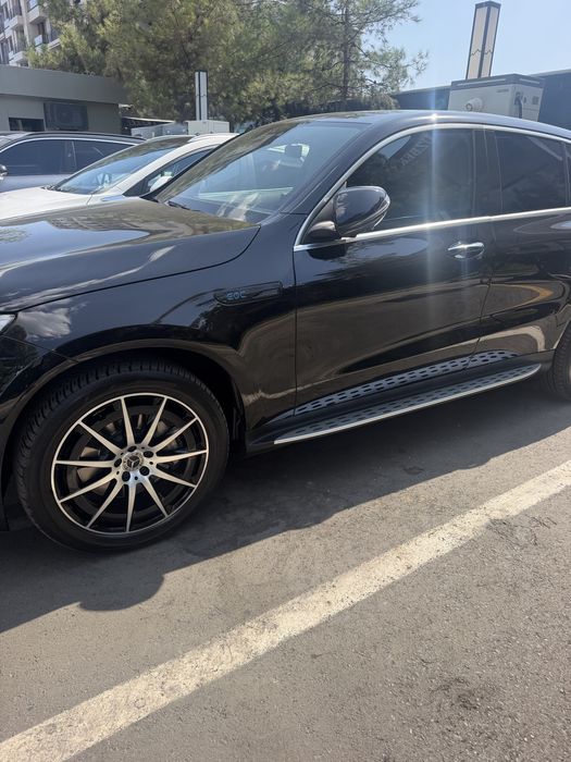 Срочно продаётся  EQC  400. чистая немка