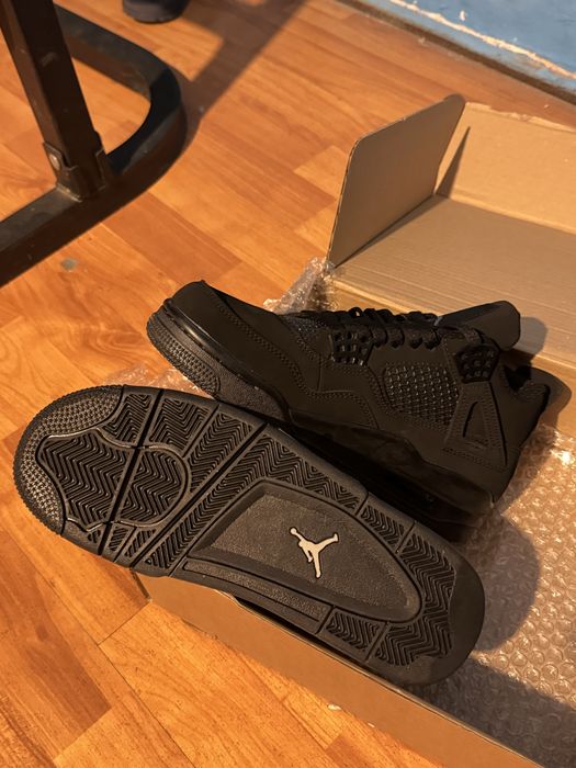 Air Jordan 4 Black Cat 40