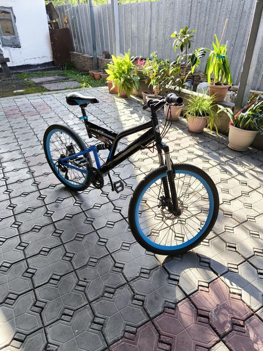 Продам два велика.