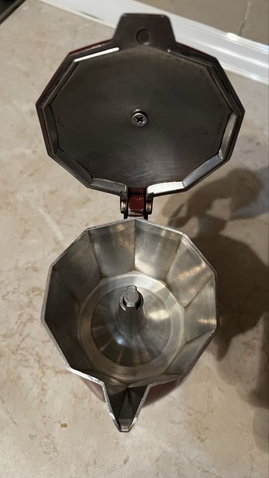 Гейзерная кофеварка