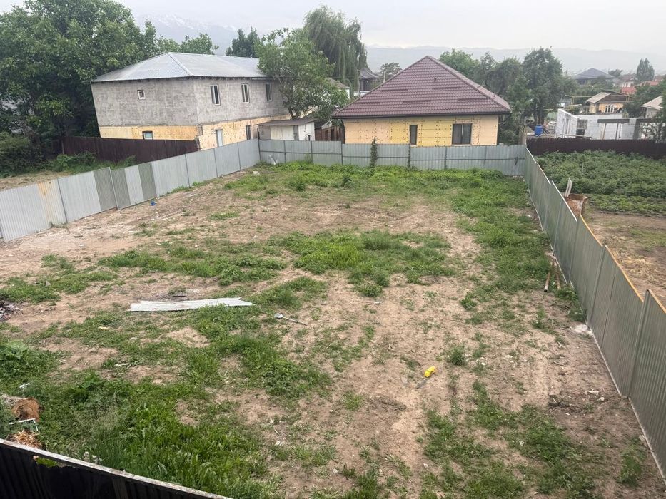 Сдам участок под коммерцию в арендуу