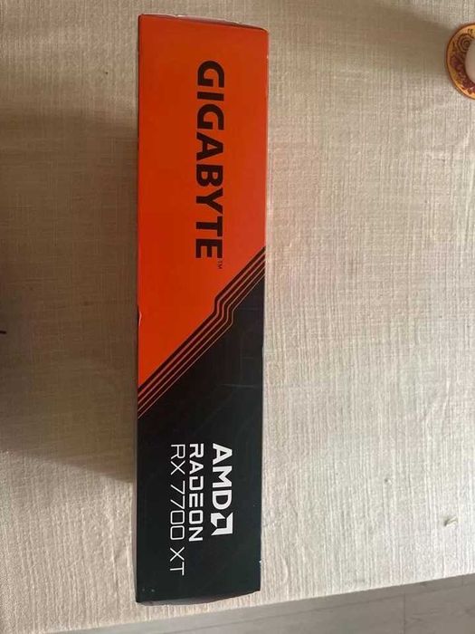 AMD Radeon Gigabyte RX 7700 TX