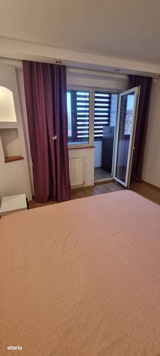 Apartament 3 camere decomandat zona Casa de Cultură
