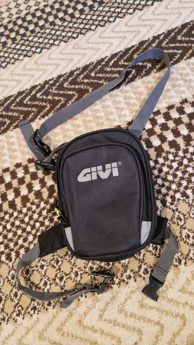 Geanta moto borseta de picior Givi