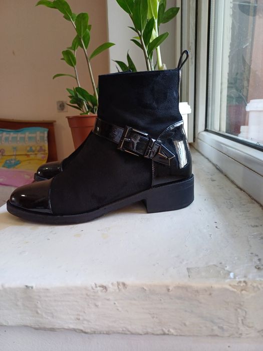 Демисезонные ботинки