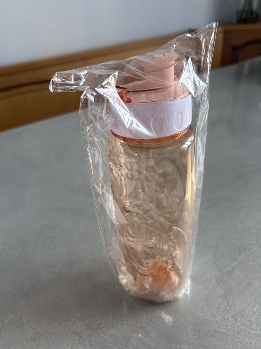 Бутылка для воды пластиковая