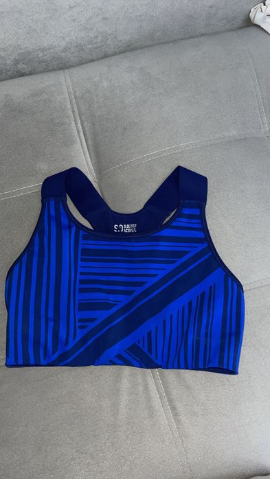 Топ спортивный