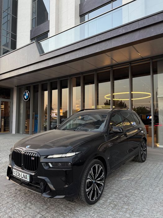 Продам новый BMW X7 M60 FULL в наличии ! c гарантией !