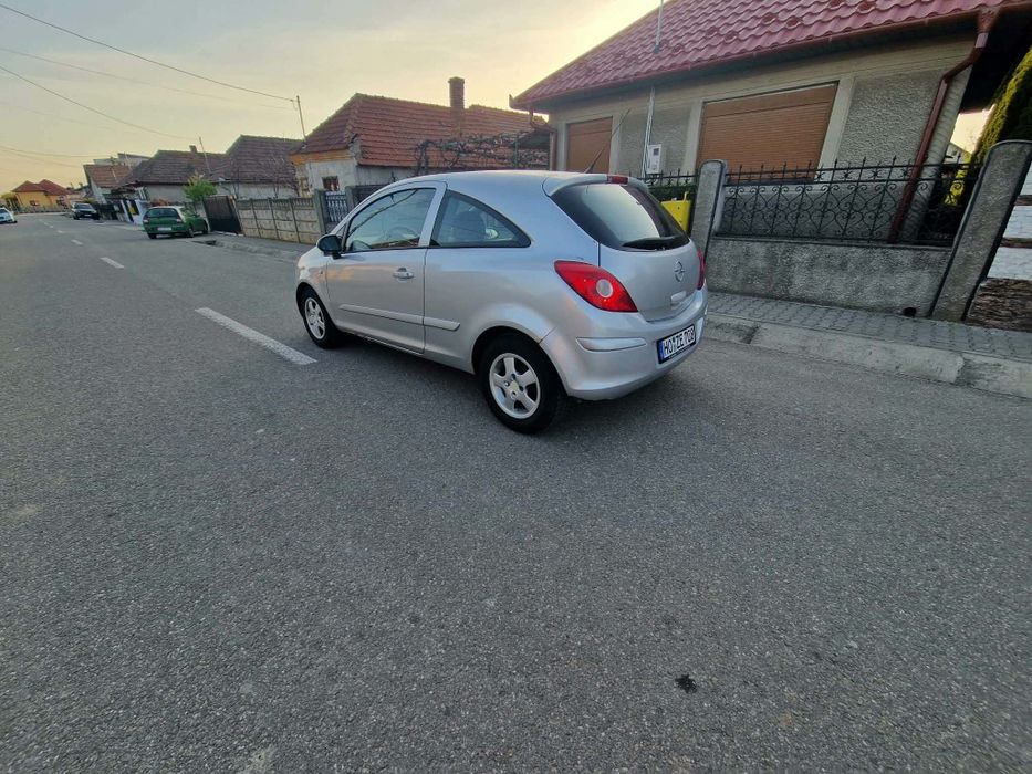 Vând Opel CORSA din 2007  recent adus din Germania