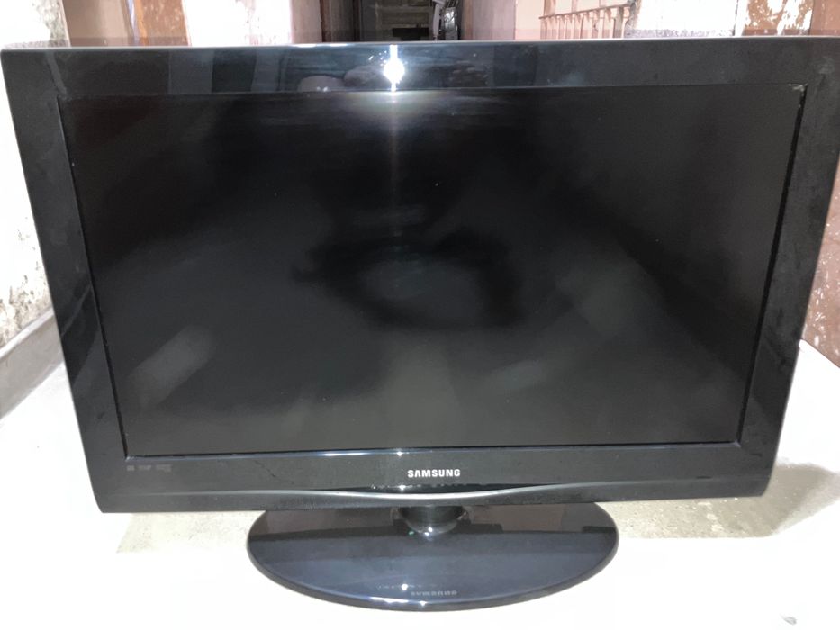 Телевизор Samsung 32’