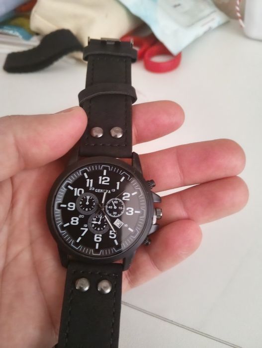 Продам часы новые