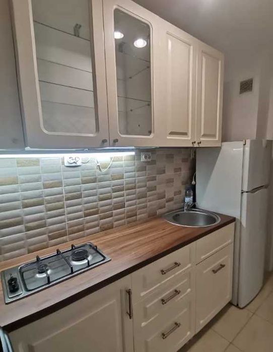 Дава се под наем Едностаен апартамент в Пловдив, Каменица 2 - 48 кв.м за 168.3 € - Снимка #1