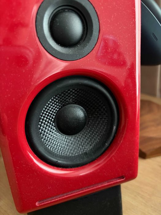 Vând boxe audioengine a2+ wireless rosu