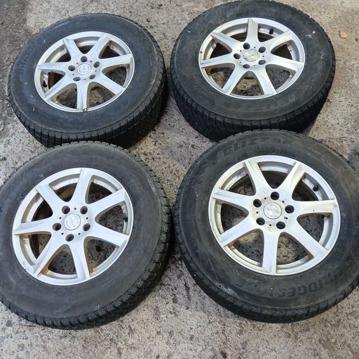 Джанти с джипови гуми Bridgestone 16 цола