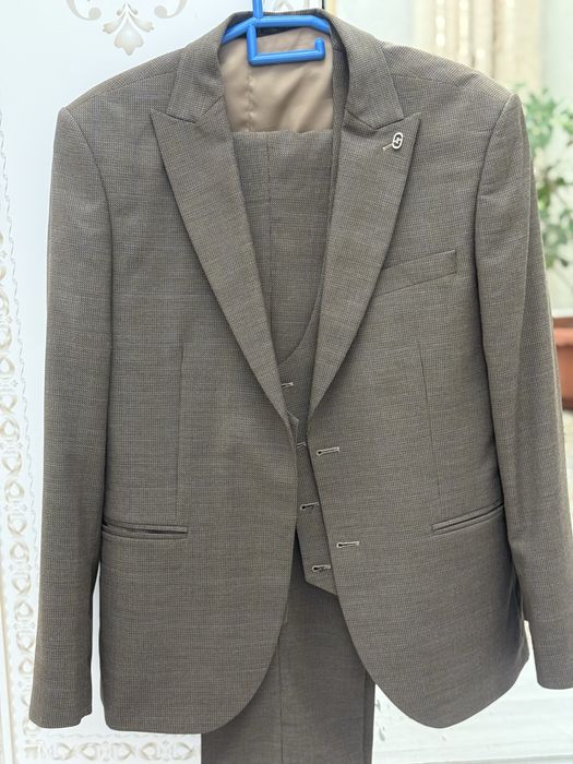 Продаются  Кастюм