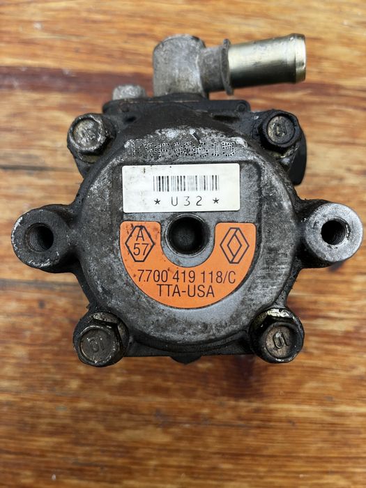 Хидравлична помпа от Рено Клио 1.6