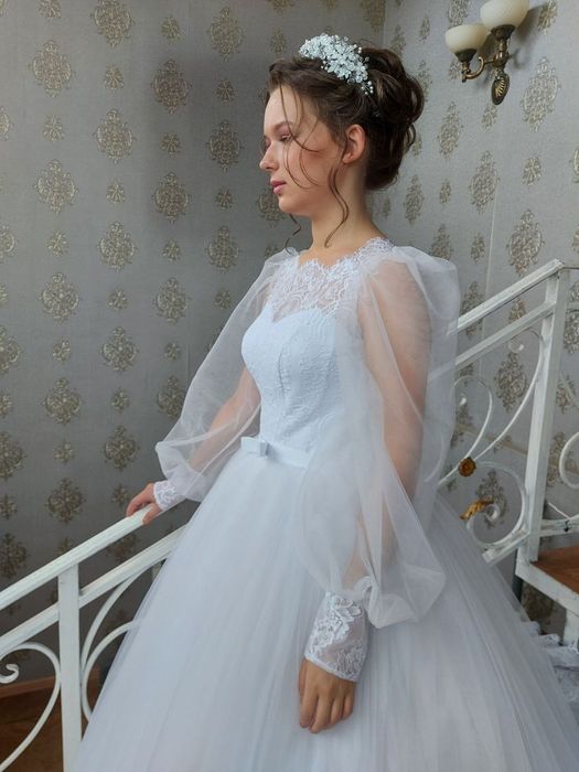 Продам красивое свадебное платье.