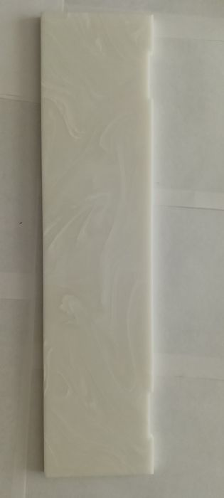 полка из камня искусственного