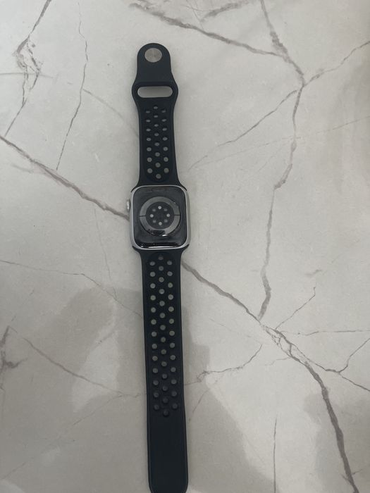 apple watch 8 серия, отличное состояние