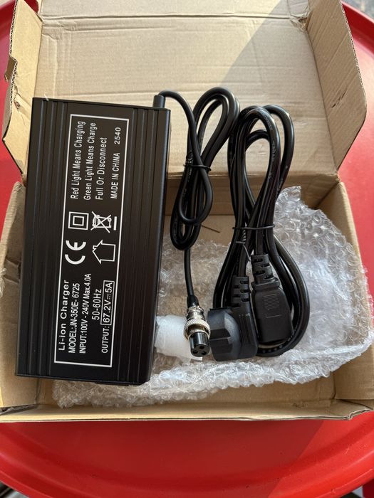 Incarcator rapid 60V 5a