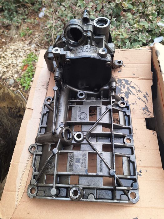 Маслена помпа БМВ Х1 2010г  свалена работеща на 145000км,дизел 177к