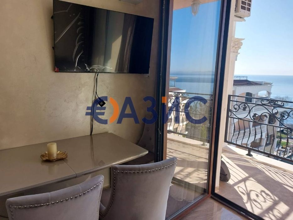 Продава се Тристаен апартамент в Несебър - 108 кв.м за 2196 €/кв.м - Снимка #1