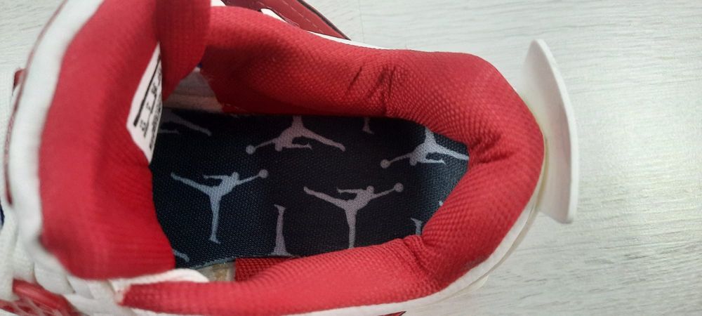 Adidași băieți Jordan