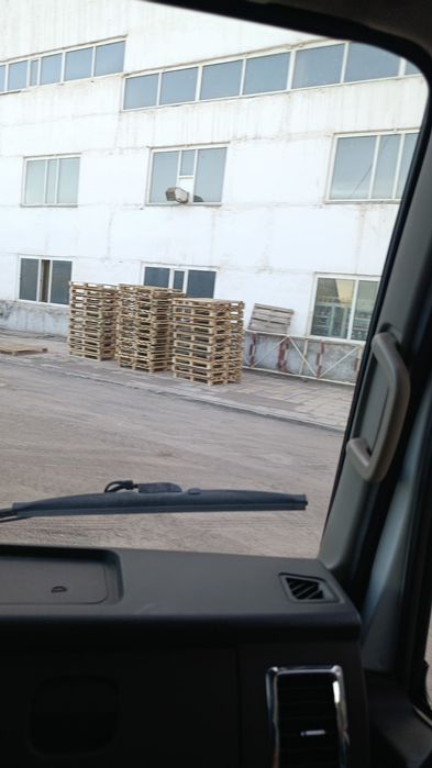 Принимаем поддоны б/у