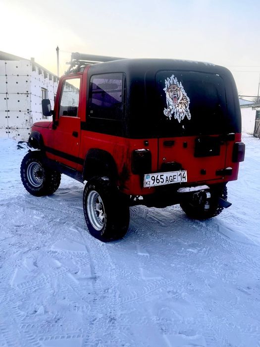 Продам  машину киа рокста