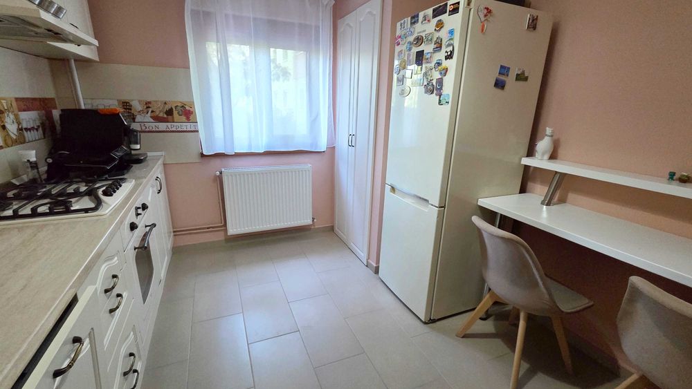 PROPRIETAR, Vand Apartament 3 camere decomandate aproape de Iulius Town