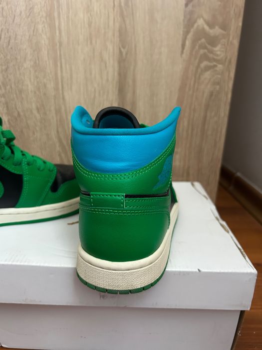 Nike Air Jordan 1MID