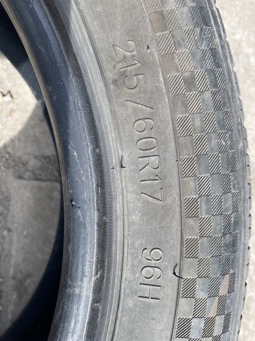 Б/У Шины летние 215/60 R17 96H