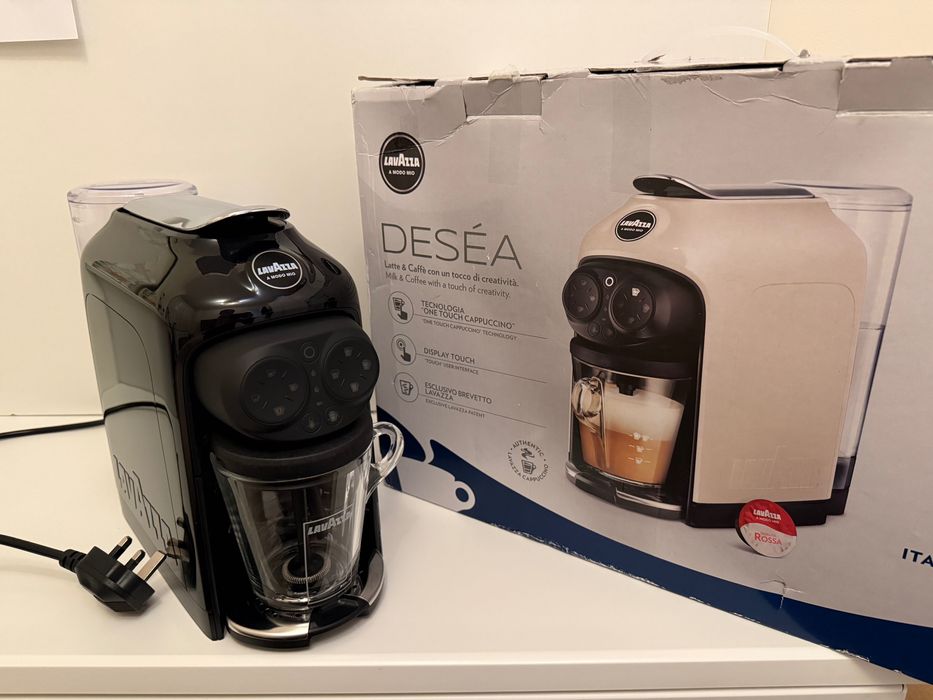 Кафе машина Lavazza a Modo Mio Desea - като нова